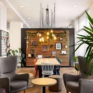4* Hotel Vienna House Easy By Wyndham Bucharest Airport